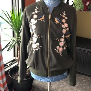 Forever 21 zip up embroidered bomber M